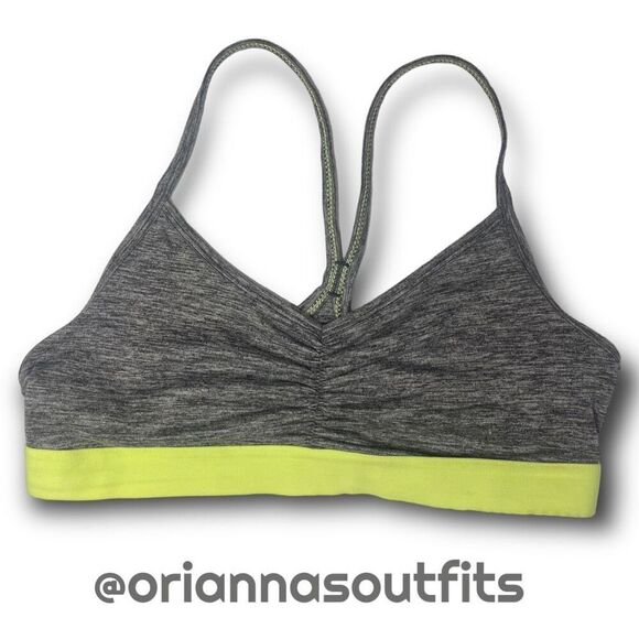 🔥4/$25 Old Navy Active Women’s Light Support Ruched Sports Bra Heather Gray Neo - Picture 1 of 4